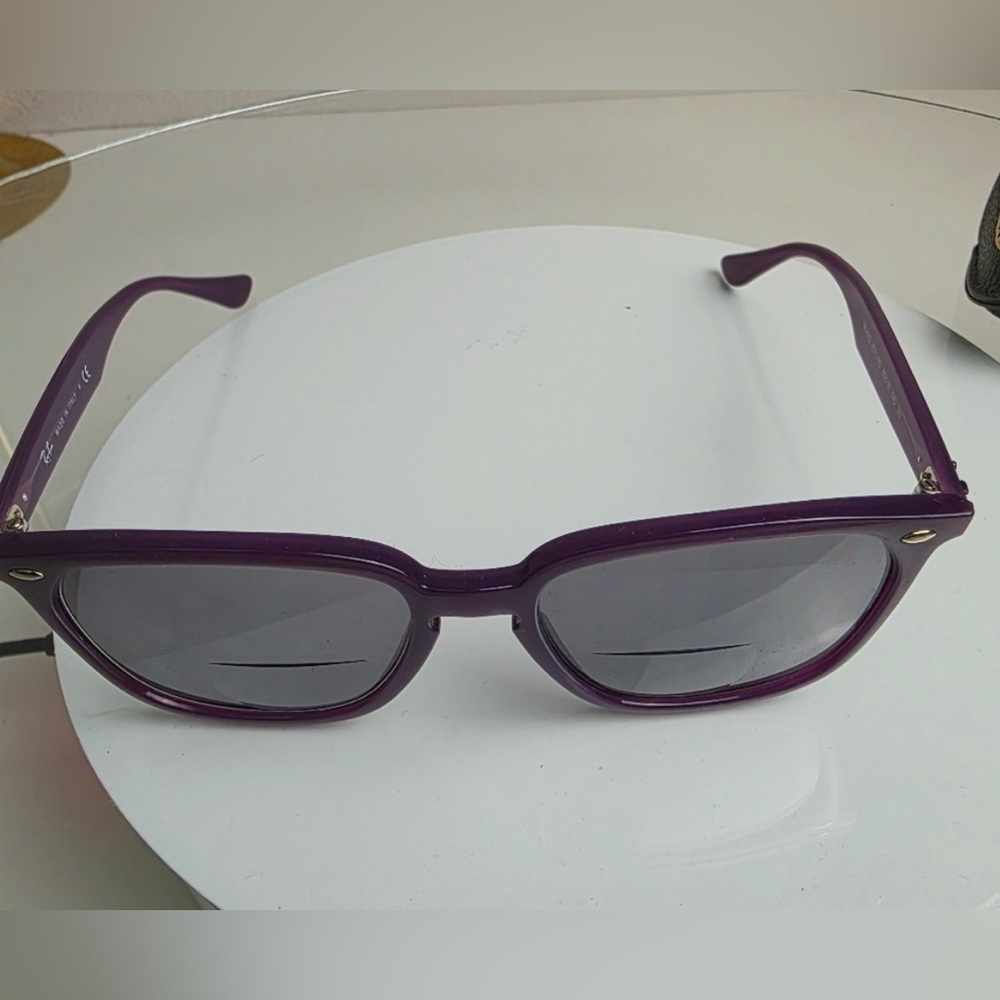 Women’s Purple Ray-Ban Sunglasses with Case - Picture 3 of 5